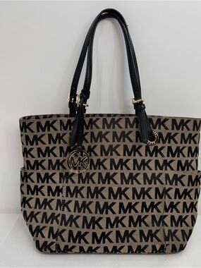 Michael Kors Brown/Black Signature - Canvas, Jet Set tote Shoulder Bag